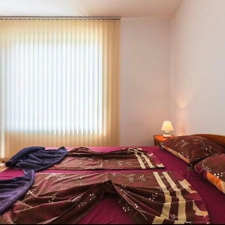 Duplex Apartments สวิติ วลัส ภายนอก รูปภาพ