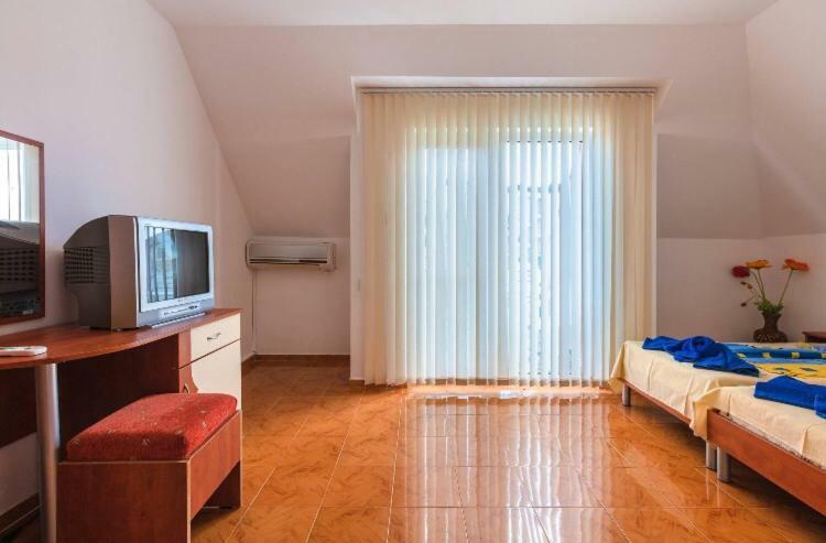 Duplex Apartments สวิติ วลัส ภายนอก รูปภาพ