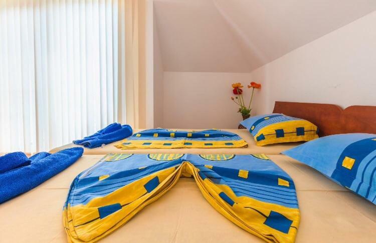 Duplex Apartments สวิติ วลัส ภายนอก รูปภาพ
