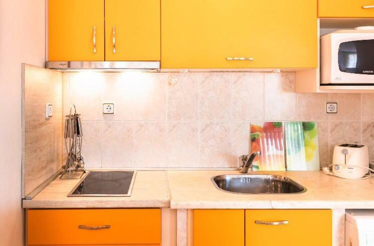 Duplex Apartments สวิติ วลัส ภายนอก รูปภาพ
